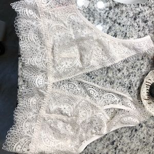 Victoria’s Secret bralette XL NEW